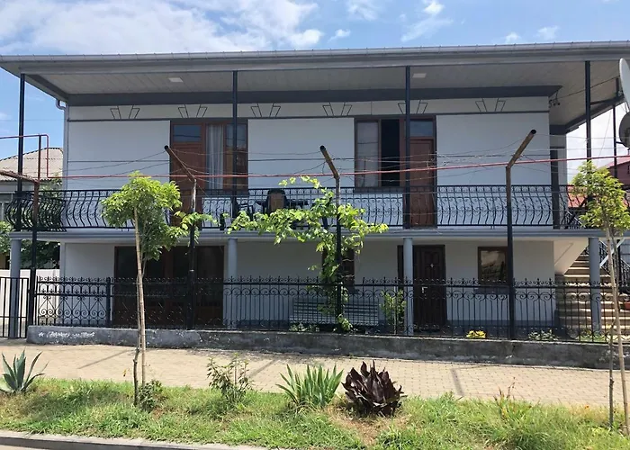 Guest House Romanadze